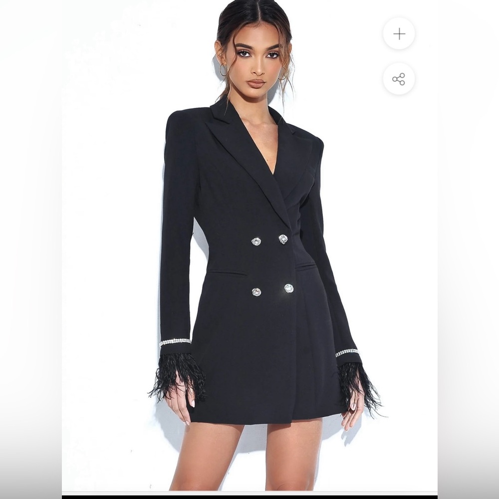 Blaze black dress size large runs small